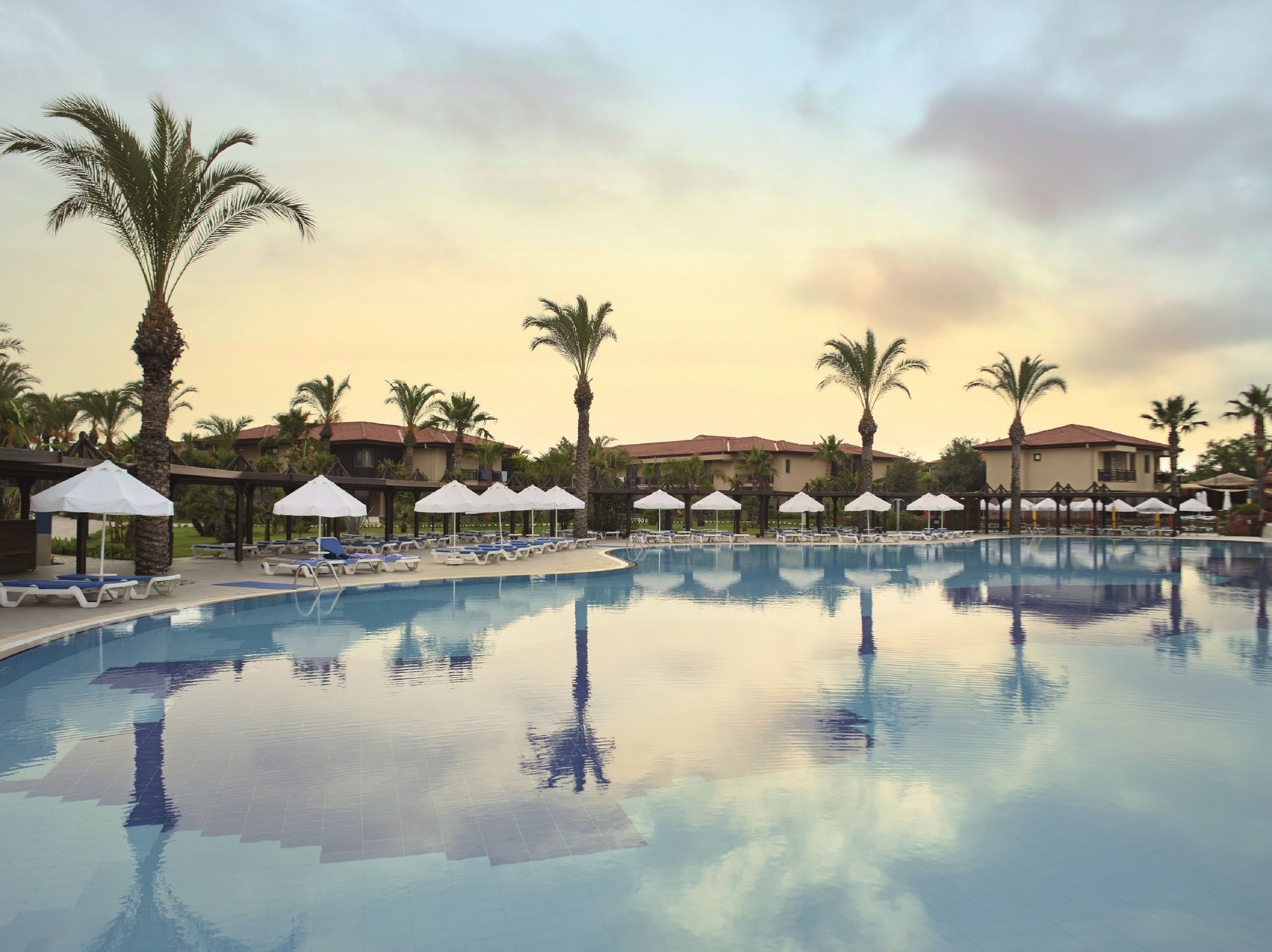 Tui Blue Palm Garden Hotel Сиде Екстериор снимка